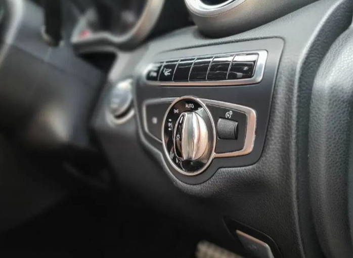 2016 Mercedes Benz C-Class Sedan 2016 Mercedes Benz C-Class Sedan