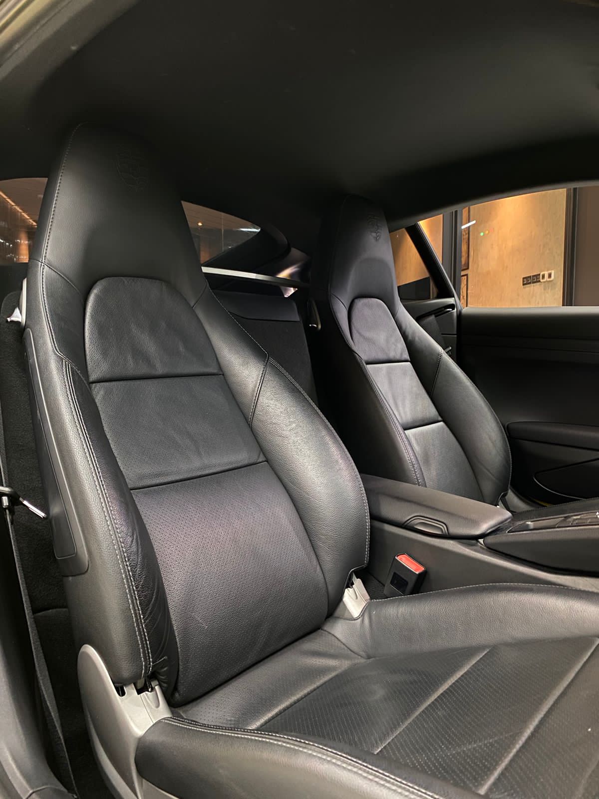 2015 Porsche Cayman 2.7 Coupe 2015 Porsche Cayman 2.7 Coupe