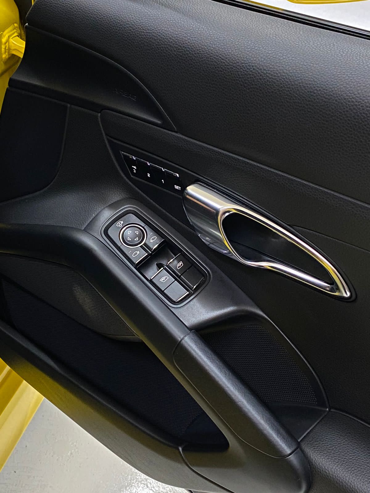 2015 Porsche Cayman 2.7 Coupe 2015 Porsche Cayman 2.7 Coupe