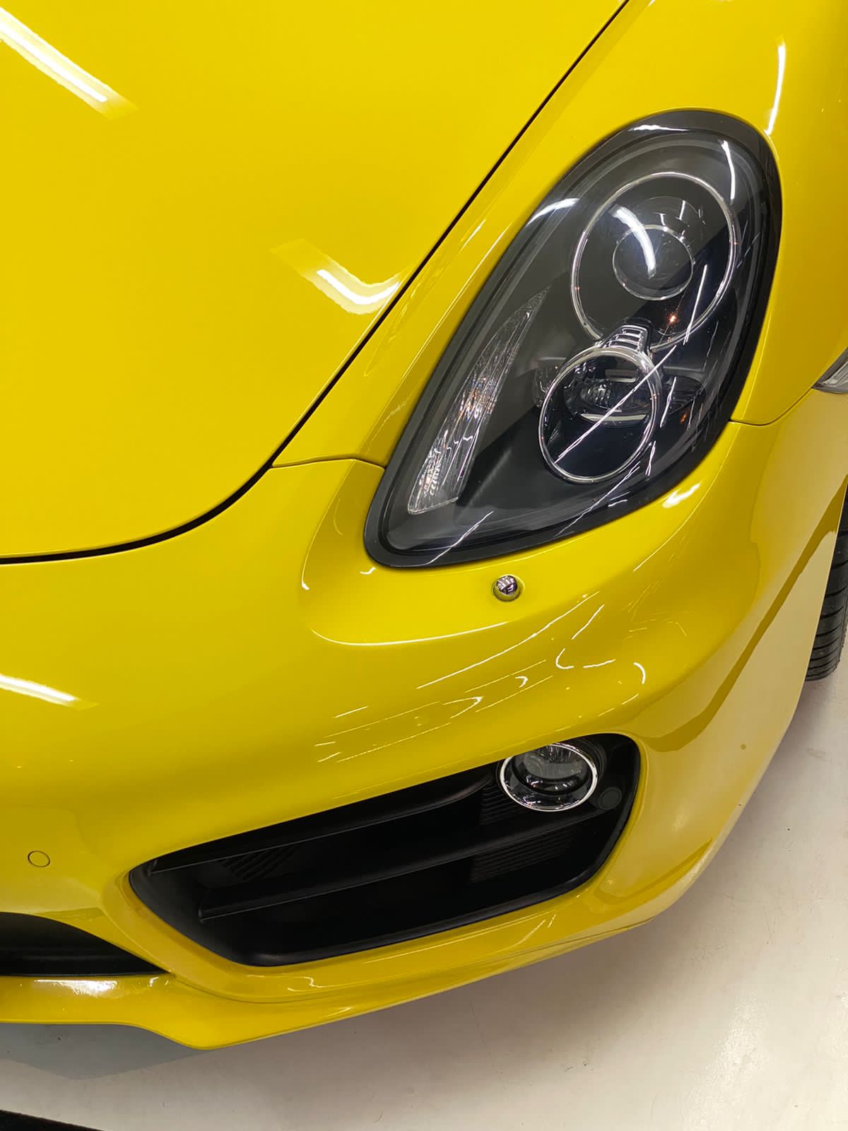 2015 Porsche Cayman 2.7 Coupe 2015 Porsche Cayman 2.7 Coupe