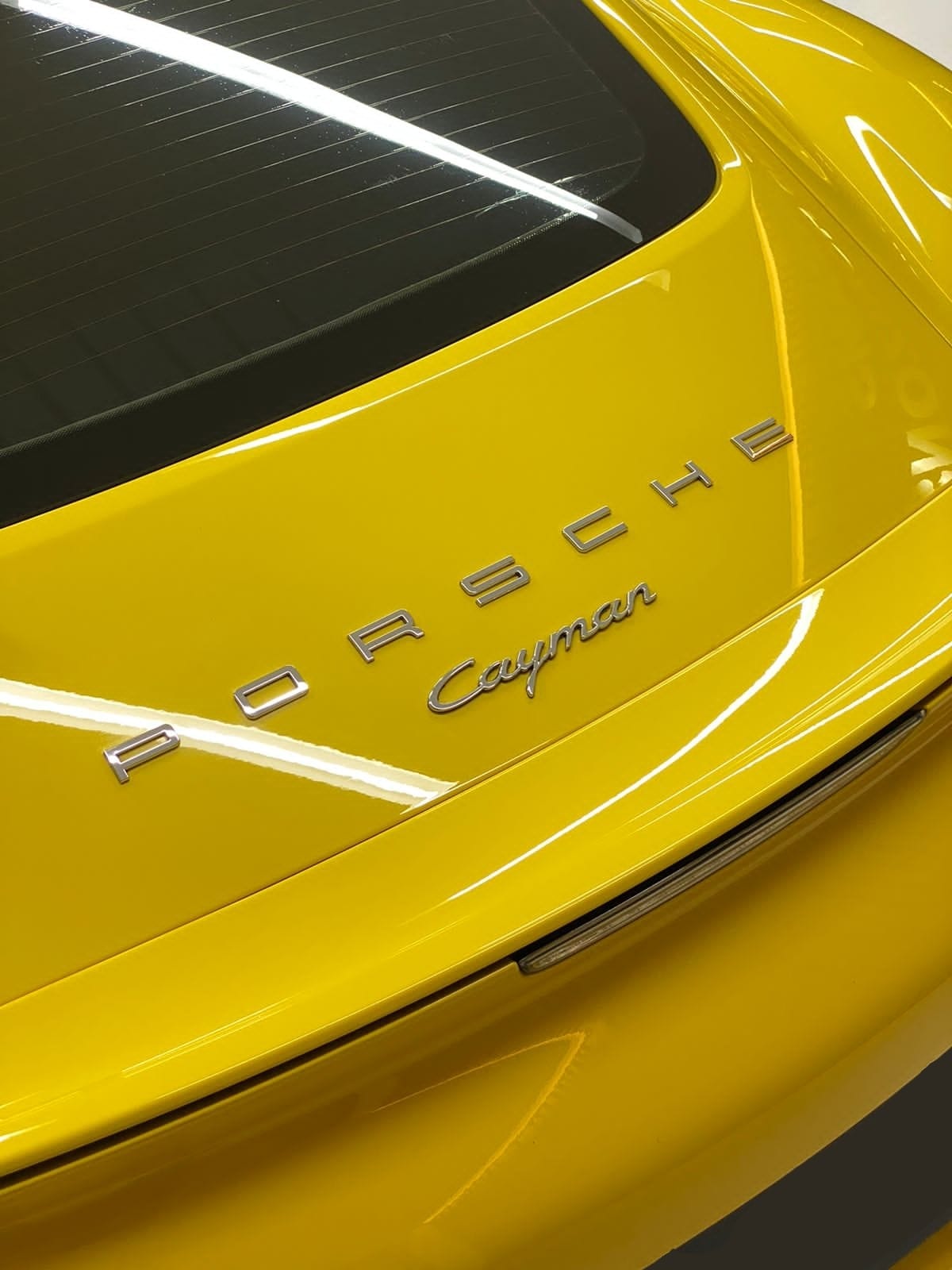 2015 Porsche Cayman 2.7 Coupe 2015 Porsche Cayman 2.7 Coupe