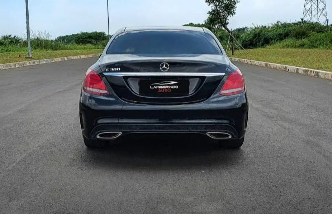 2017 Mercedes Benz C-Class Sedan 2017 Mercedes Benz C-Class Sedan