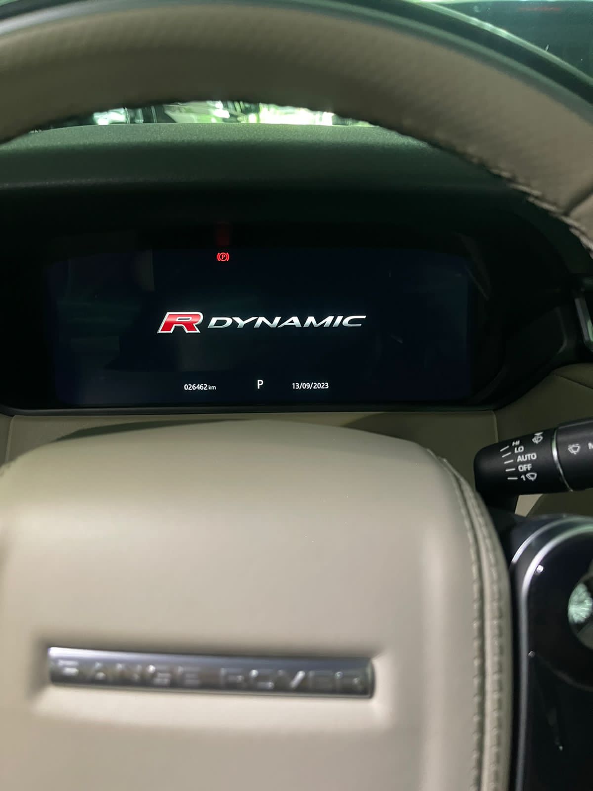 2018 Land Rover Range Rover Velar 2.0 R-Dynamic SE 2018 Land Rover Range Rover Velar 2.0 R-Dynamic SE