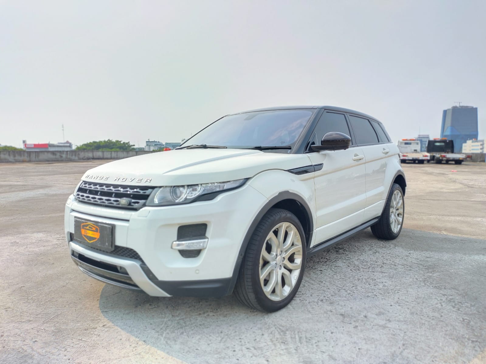 2015 Land Rover Range Rover Evoque Bekas 2015 Land Rover Range Rover Evoque Bekas