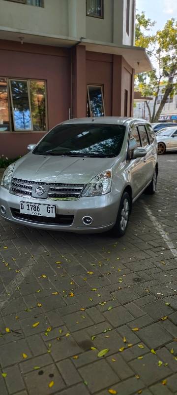 Used 2010 Nissan Grand Livina 1.5 Ultimate AT 1.5 Ultimate AT