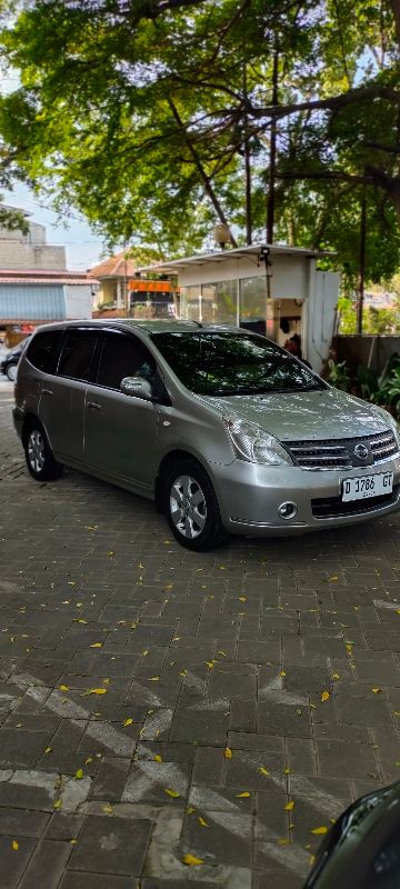 Used 2010 Nissan Grand Livina 1.5 Ultimate AT 1.5 Ultimate AT for sale
