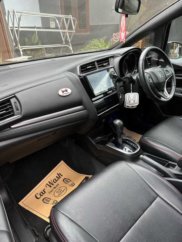 Dijual 2018 Honda Jazz  RS CVT A/T RS CVT A/T Bekas
