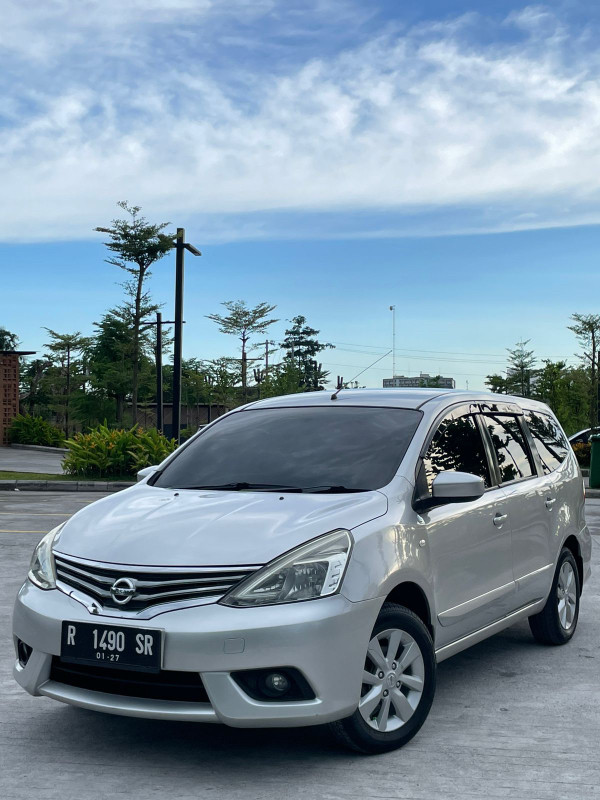 2014 Nissan Livina Bekas 2014 Nissan Livina Bekas