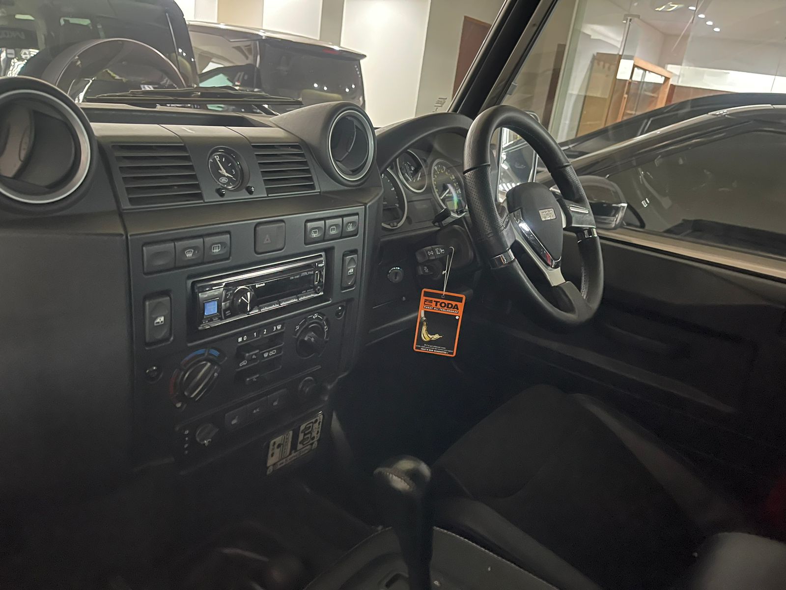 2013 Land Rover Defender 110 110 SW 2013 Land Rover Defender 110 110 SW