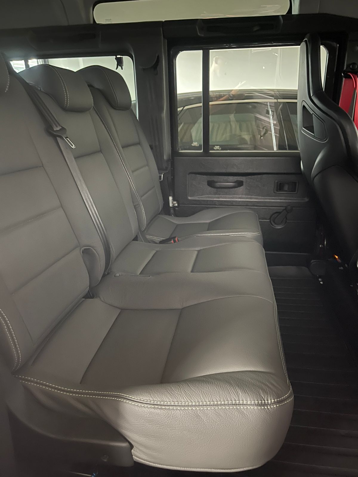 2013 Land Rover Defender 110 110 SW 2013 Land Rover Defender 110 110 SW