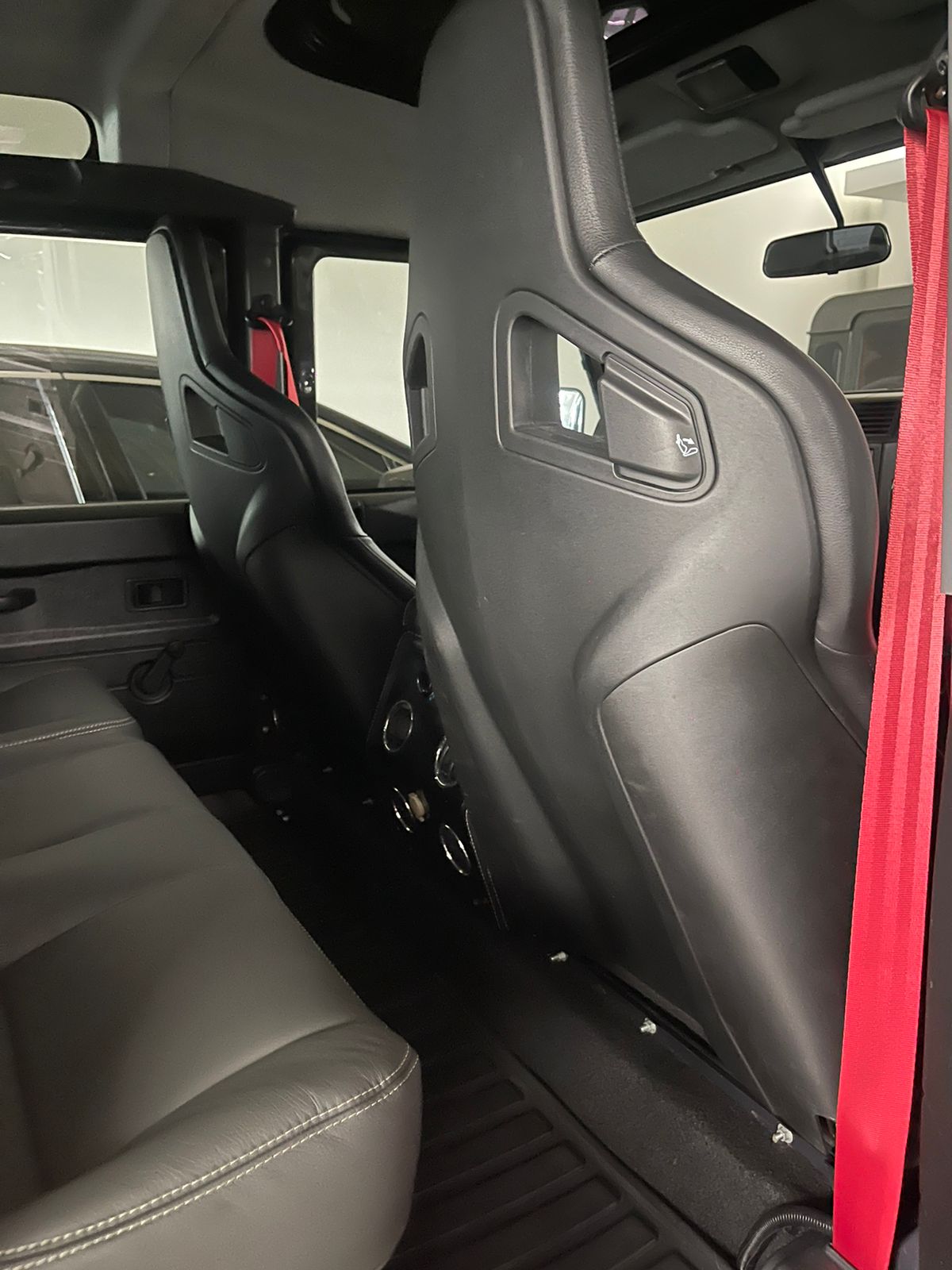 2013 Land Rover Defender 110 110 SW 2013 Land Rover Defender 110 110 SW