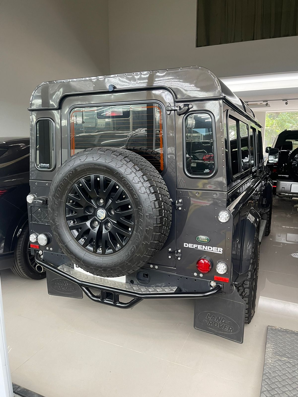 2013 Land Rover Defender 110 110 SW 2013 Land Rover Defender 110 110 SW