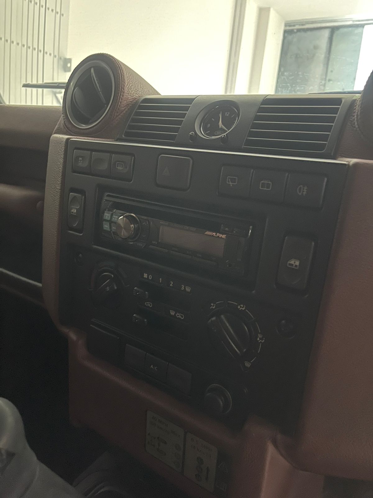 2015 Land Rover Defender 110 110 SW 2015 Land Rover Defender 110 110 SW