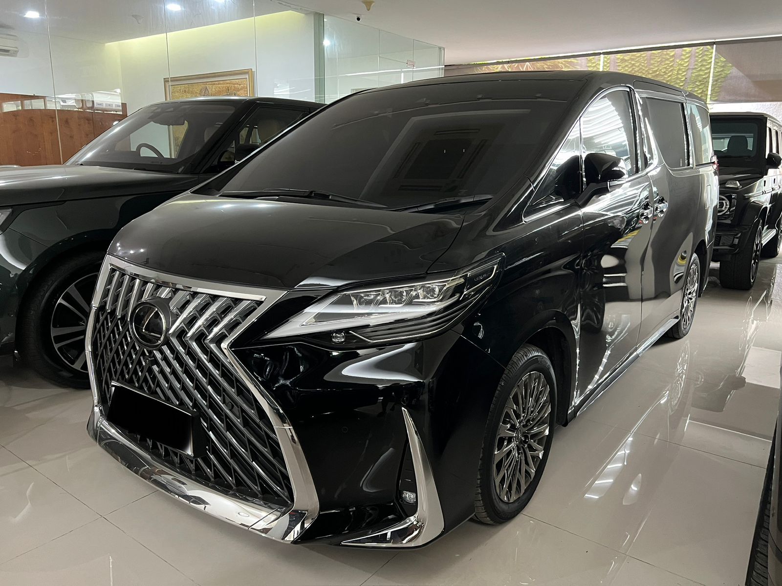2023 Lexus LM  350 Bekas 2023 Lexus LM  350 Bekas