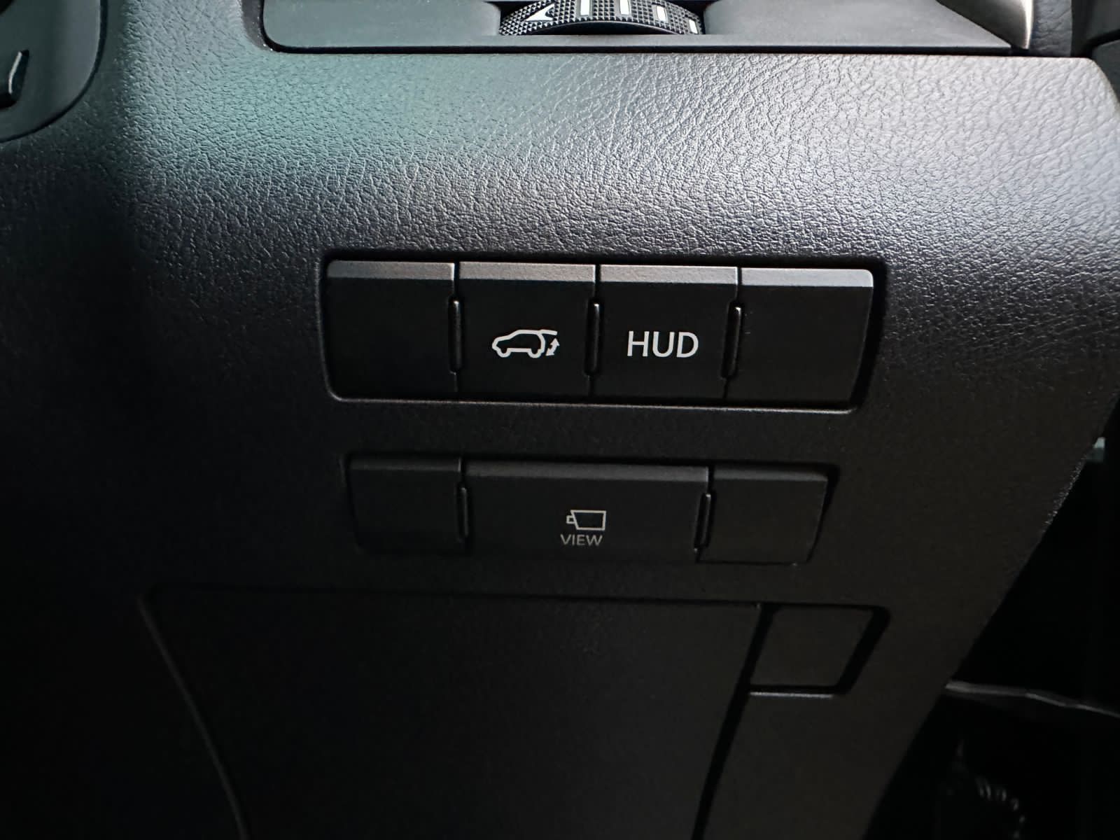 2016 Lexus RX 200T Luxury 4x2 AT 2016 Lexus RX 200T Luxury 4x2 AT