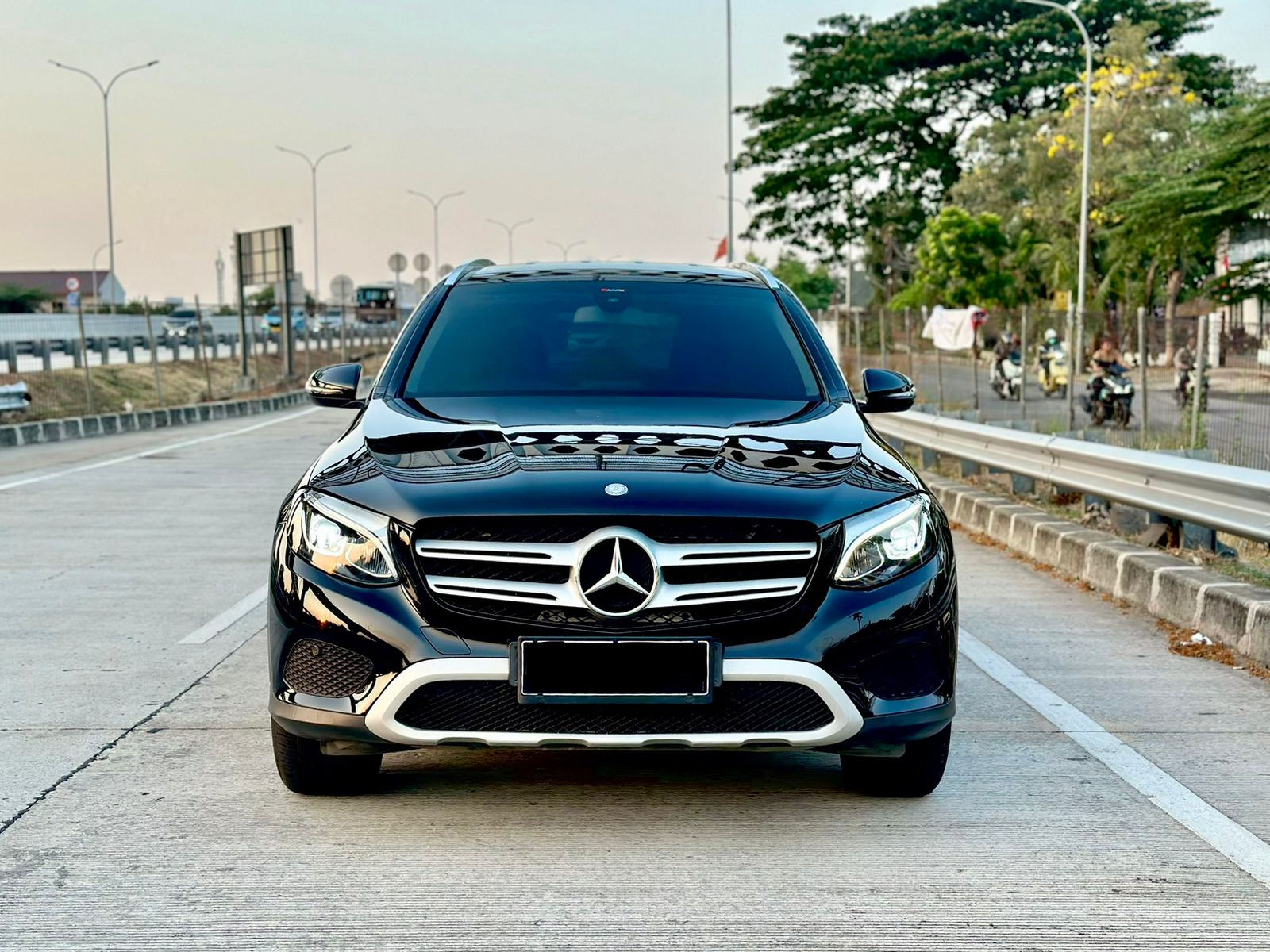 2017 Mercedes Benz GLC-Class 250 Exclusive 2017 Mercedes Benz GLC-Class 250 Exclusive