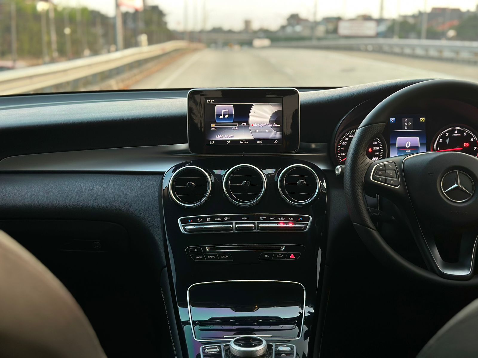 2017 Mercedes Benz GLC-Class 250 Exclusive 2017 Mercedes Benz GLC-Class 250 Exclusive