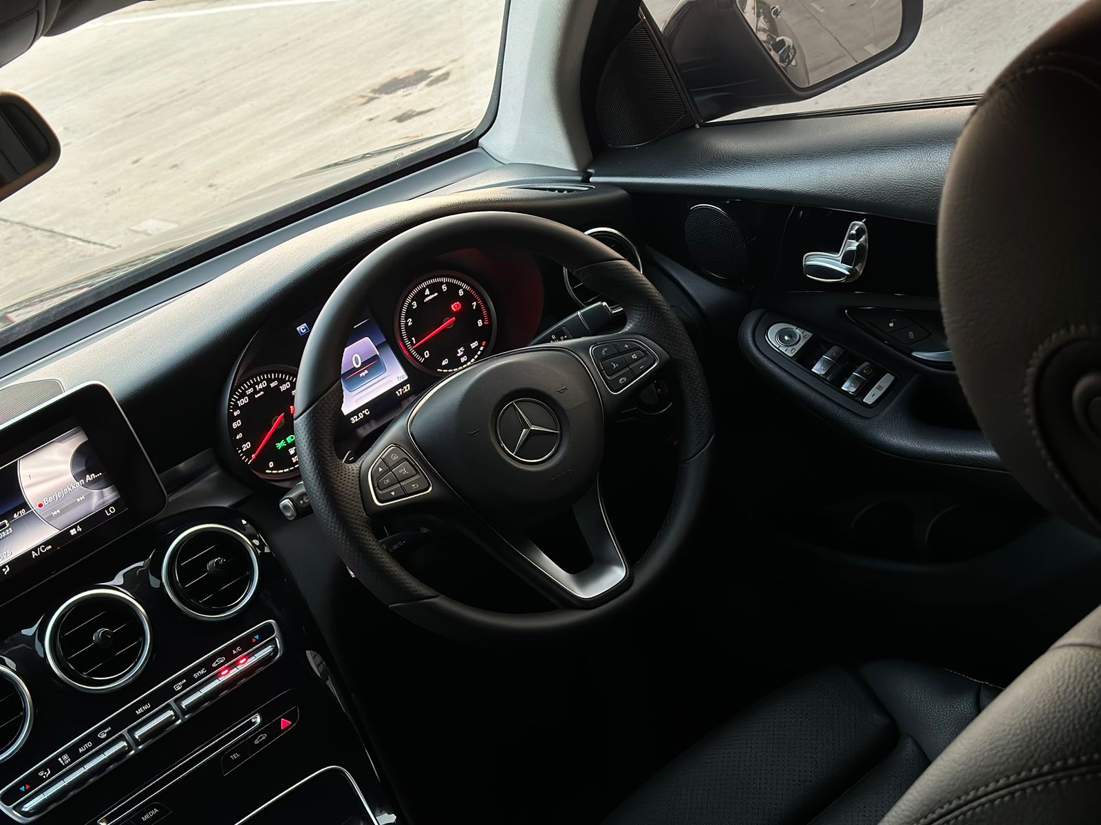 2017 Mercedes Benz GLC-Class 250 Exclusive 2017 Mercedes Benz GLC-Class 250 Exclusive