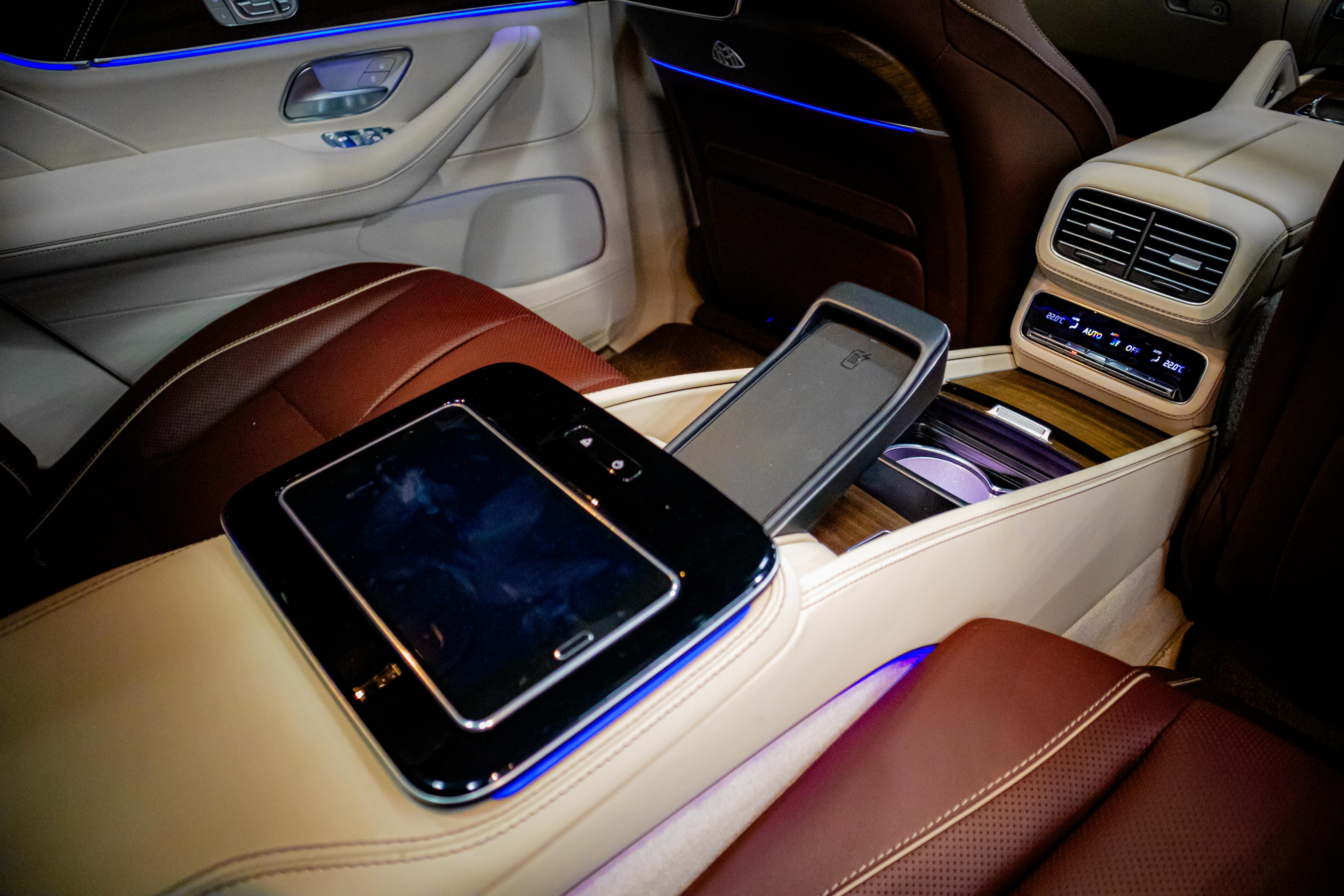 2022 Mercedes Benz Maybach GLS-Class Maybach GLS 600 4Matic+ 2022 Mercedes Benz Maybach GLS-Class Maybach GLS 600 4Matic+