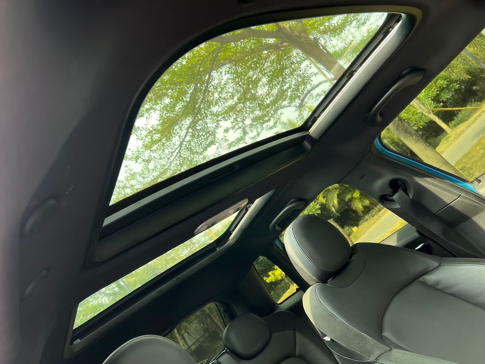 2015 MINI 5-Door  Cooper 2015 MINI 5-Door  Cooper