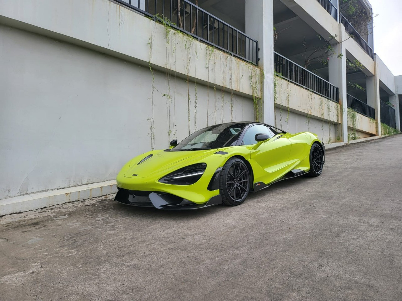 2022 Mclaren 765LT Spider 4.0L V8 Bekas 2022 Mclaren 765LT Spider 4.0L V8 Bekas