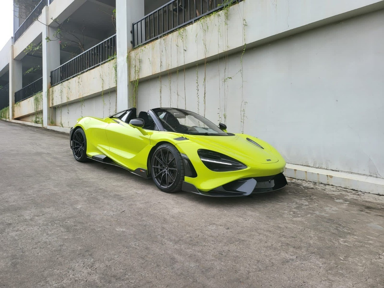 2022 Mclaren 765LT Spider 4.0L V8 2022 Mclaren 765LT Spider 4.0L V8