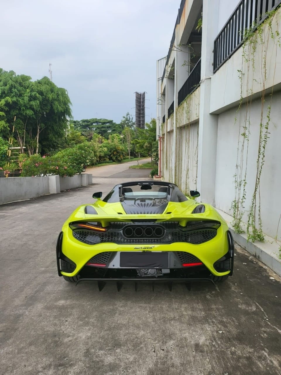 2022 Mclaren 765LT Spider 4.0L V8 2022 Mclaren 765LT Spider 4.0L V8