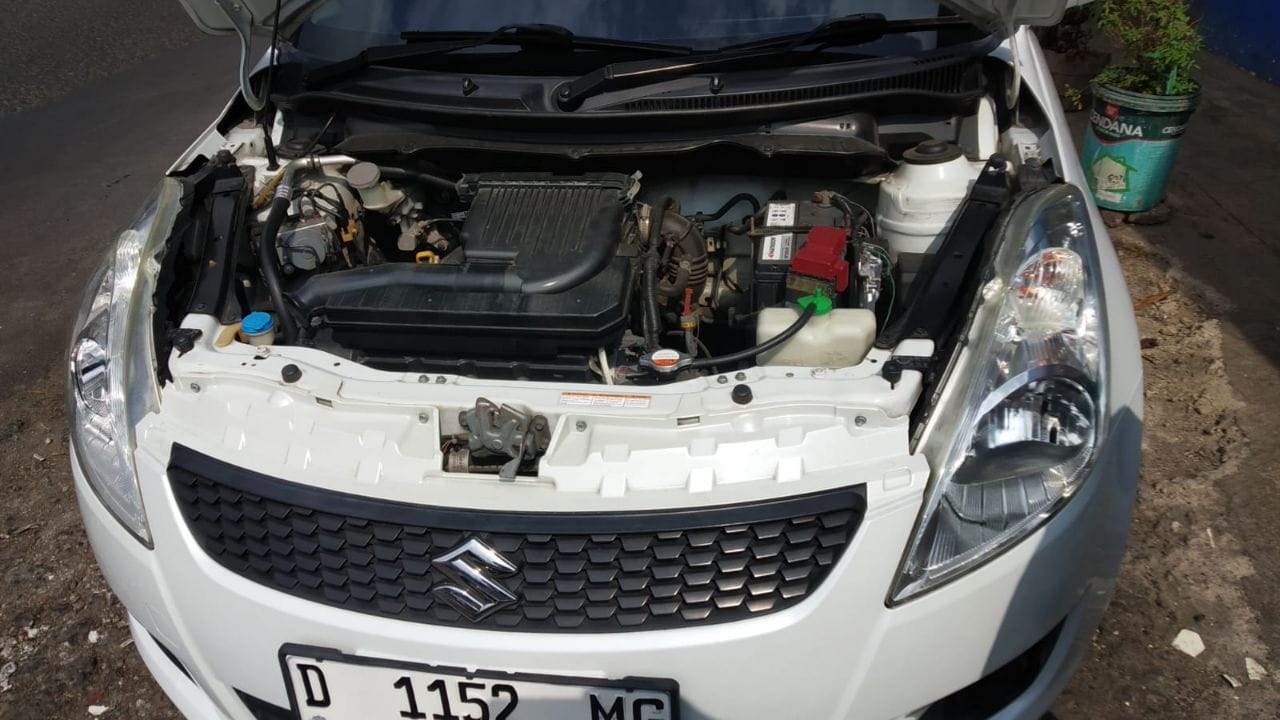 2012 Suzuki Swift 2012 Suzuki Swift