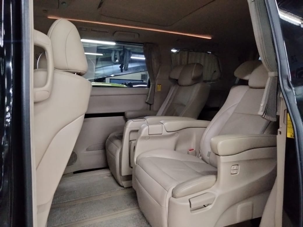 2012 Toyota Alphard 2012 Toyota Alphard