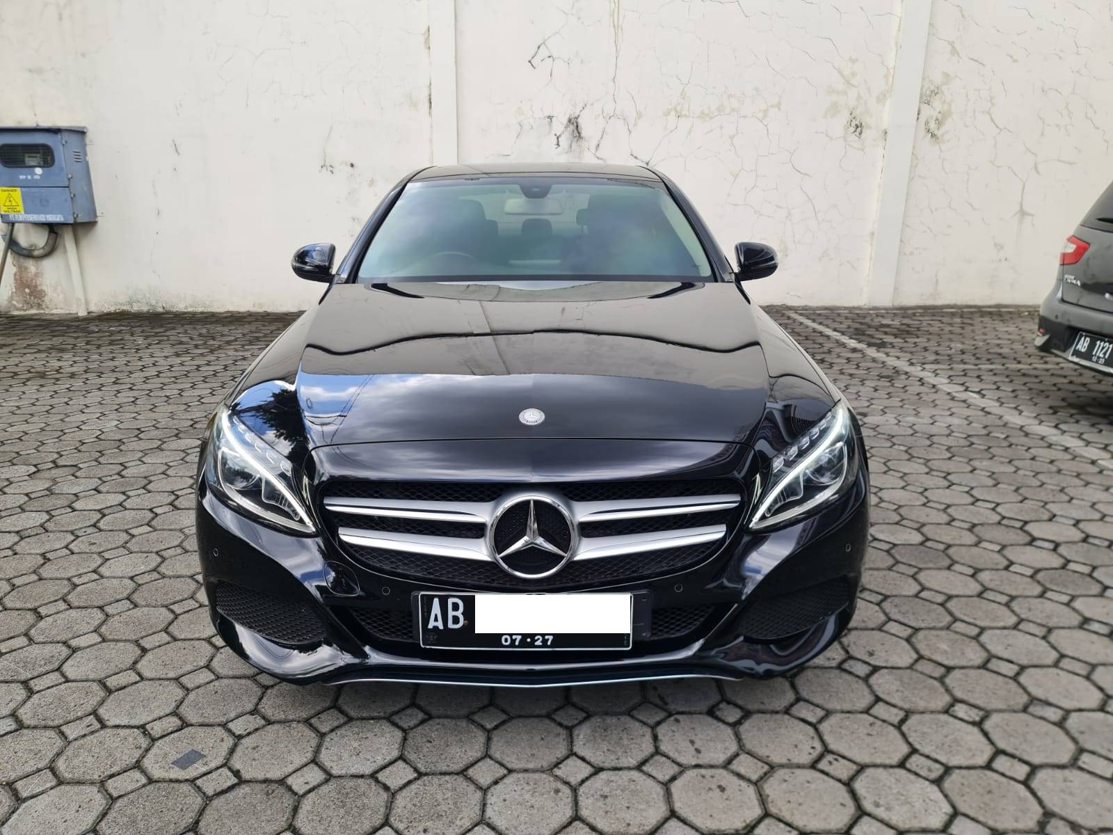 2017 Mercedes Benz C-Class Sedan Bekas 2017 Mercedes Benz C-Class Sedan Bekas
