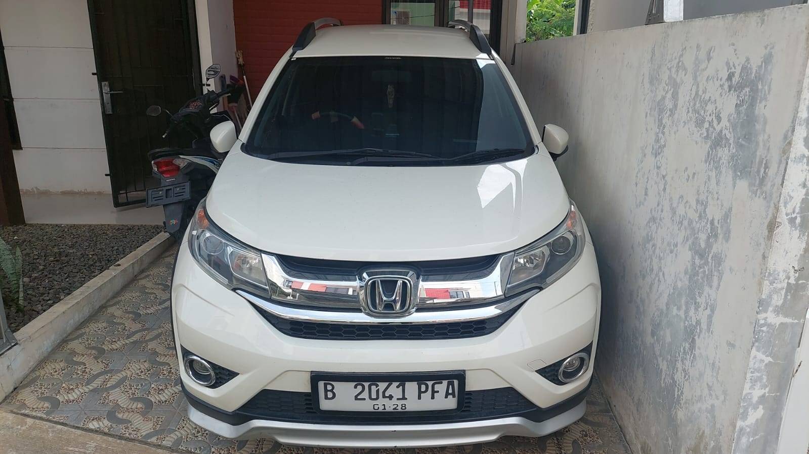 Second Hand 2017 Honda BRV Second Hand 2017 Honda BRV