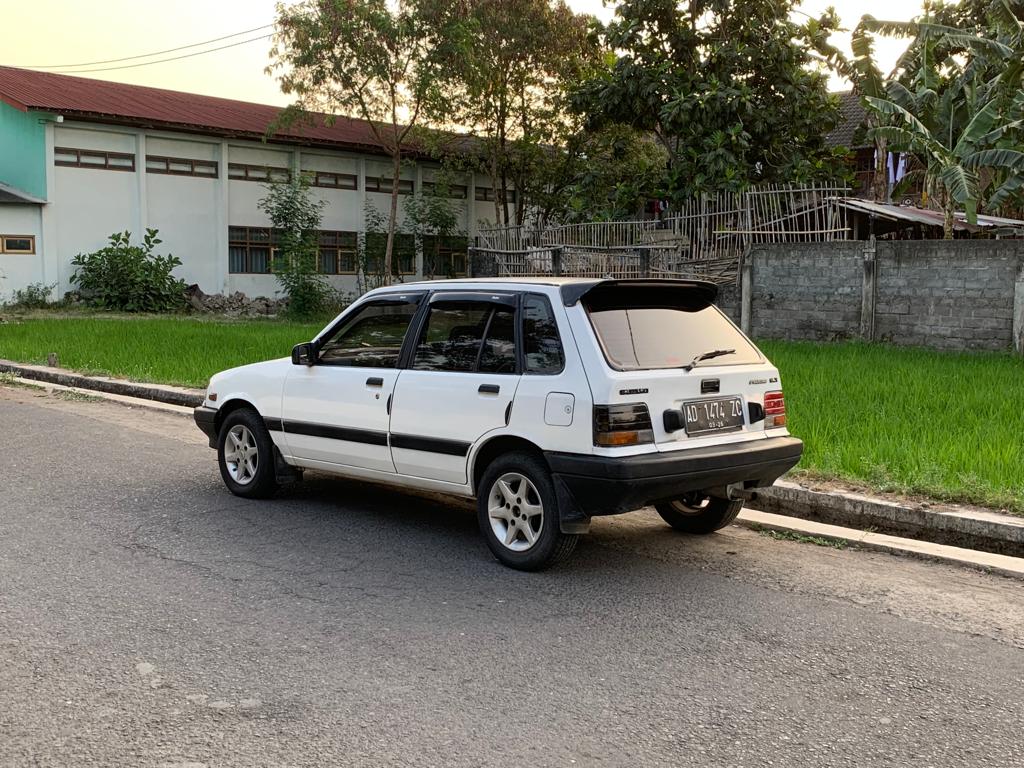 1989 Suzuki Carreta 1 1989 Suzuki Carreta 1