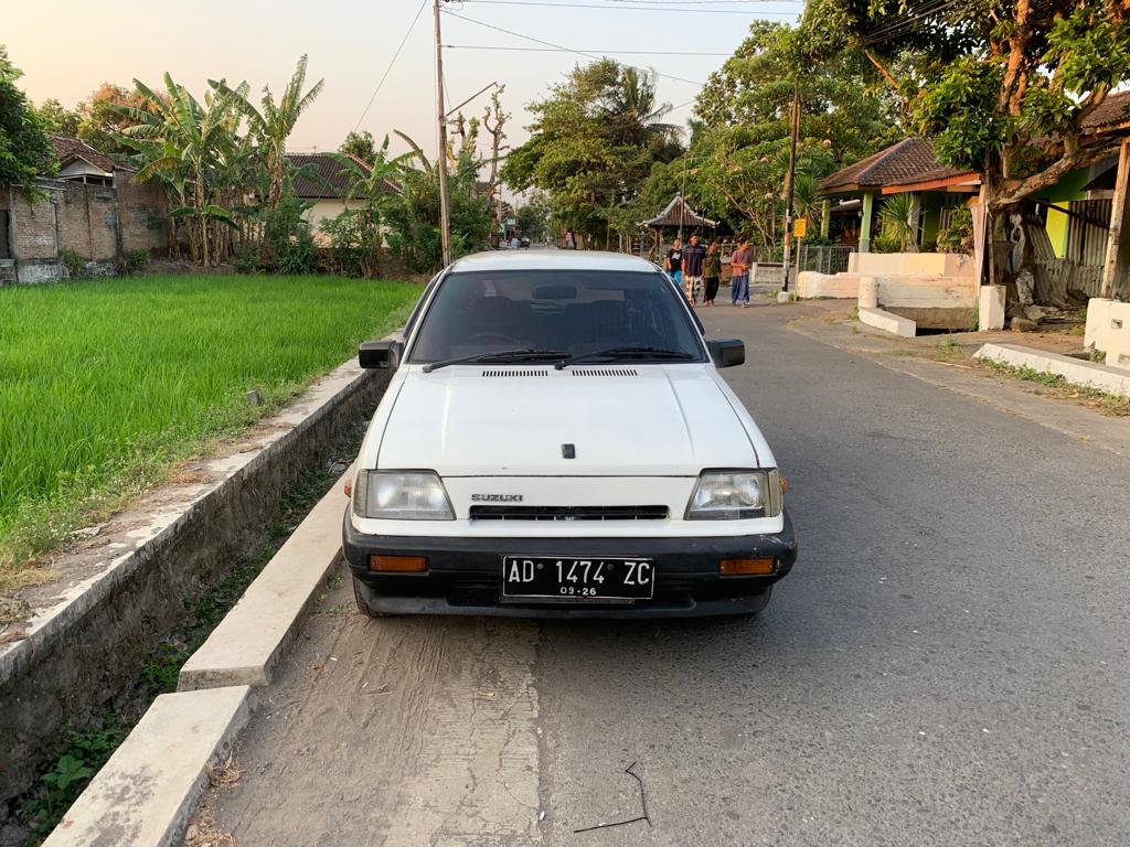 1989 Suzuki Carreta 1 1989 Suzuki Carreta 1
