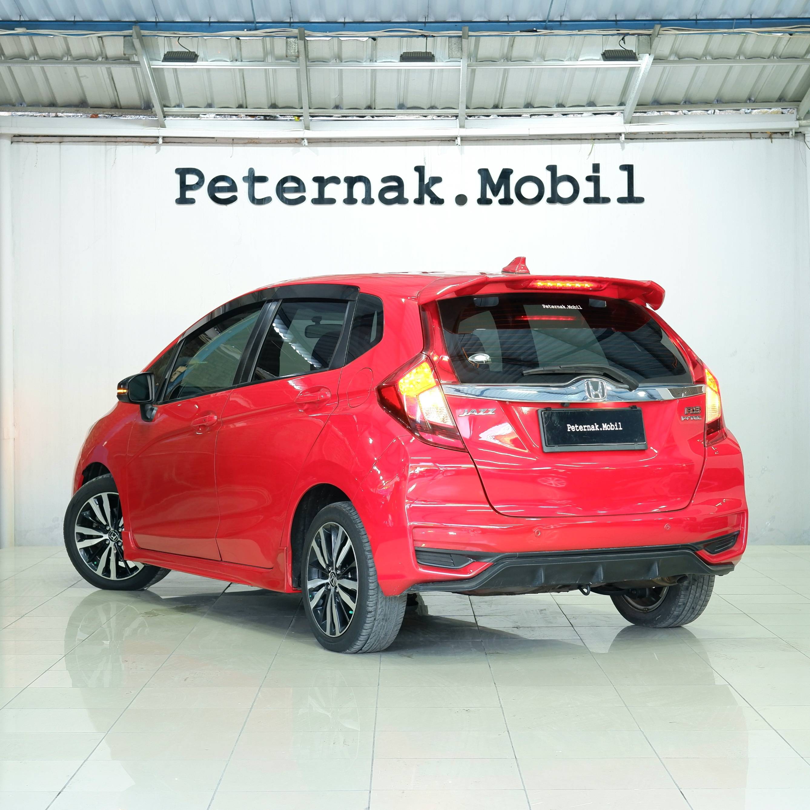 Dijual 2018 Honda Jazz  GK5 1.5 RS CVT GK5 1.5 RS CVT (CKD) Bekas