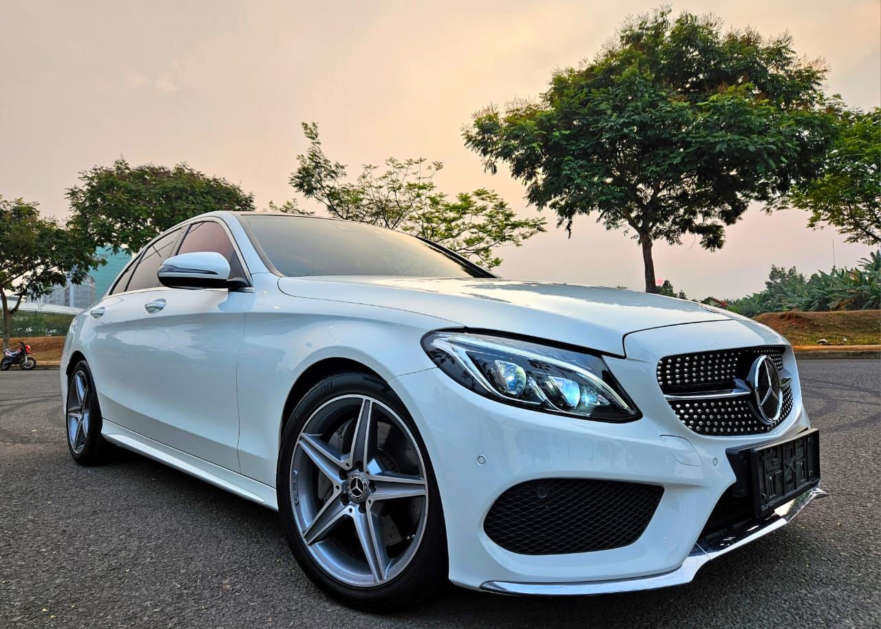 2017 Mercedes Benz C-Class Sedan C 300 AMG Line 2017 Mercedes Benz C-Class Sedan C 300 AMG Line