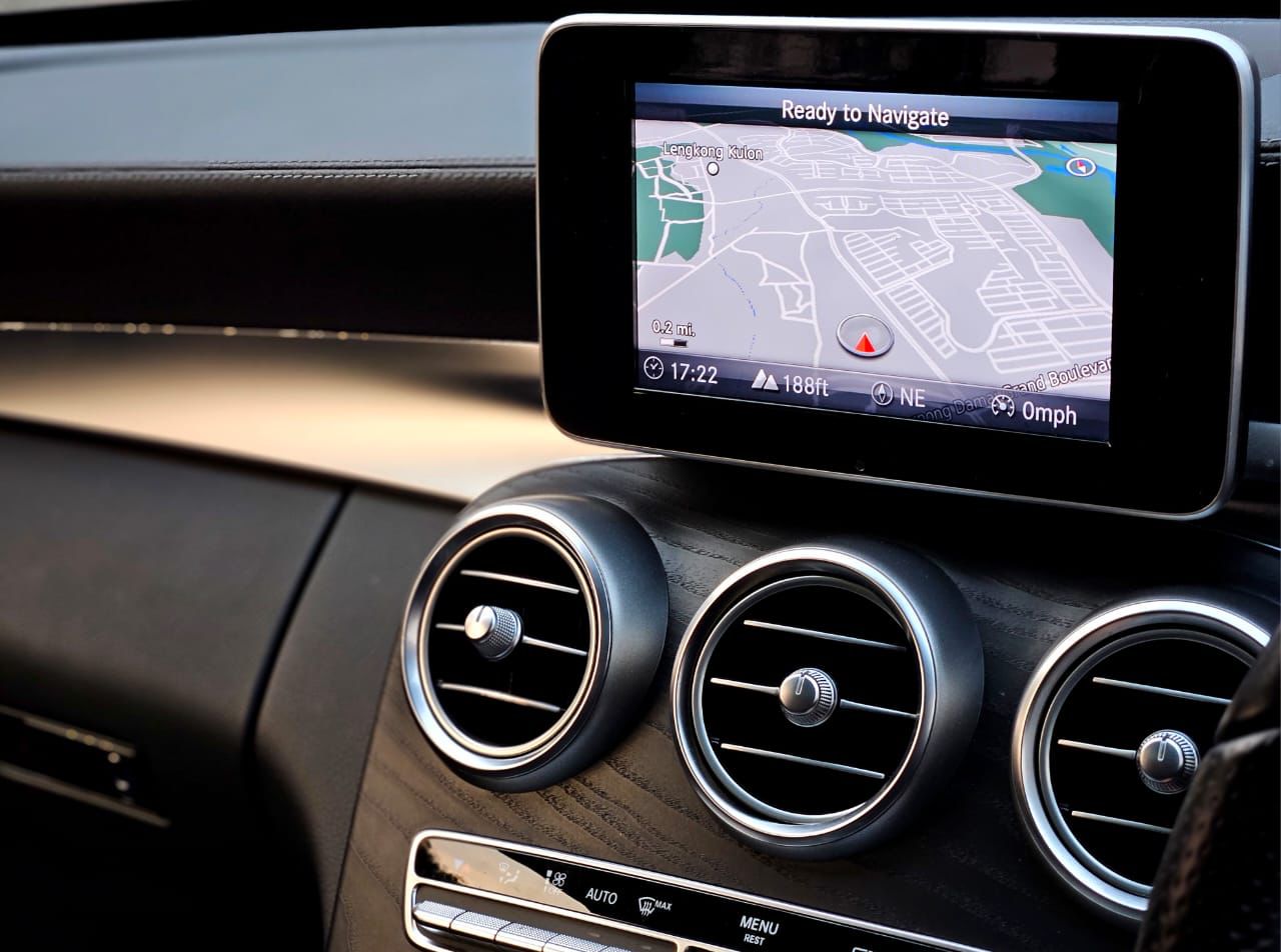 2017 Mercedes Benz C-Class Sedan C 300 AMG Line 2017 Mercedes Benz C-Class Sedan C 300 AMG Line