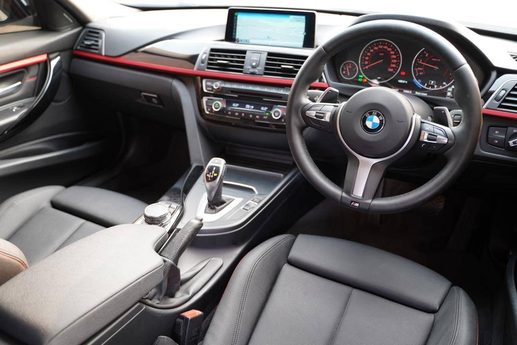 Dijual 2015 BMW 3 Series Sedan 320i Sport 320i Sport Bekas