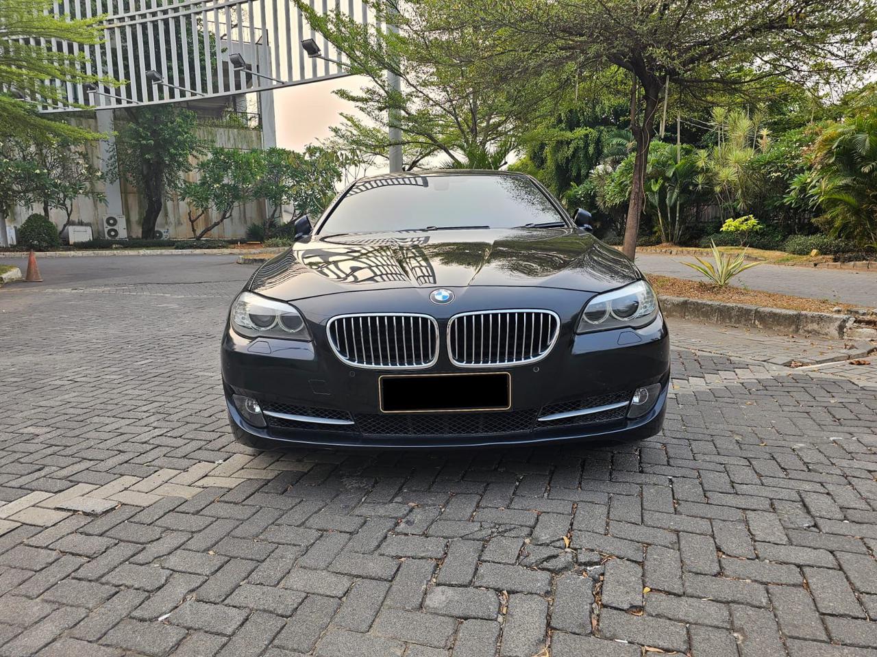 2013 BMW 5 Series Sedan  520i AT Bekas 2013 BMW 5 Series Sedan  520i AT Bekas