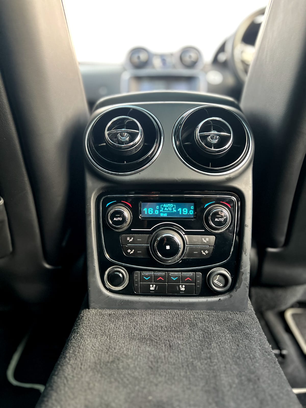 2013 Jaguar XJL 3.0 V6 A/T 2013 Jaguar XJL 3.0 V6 A/T