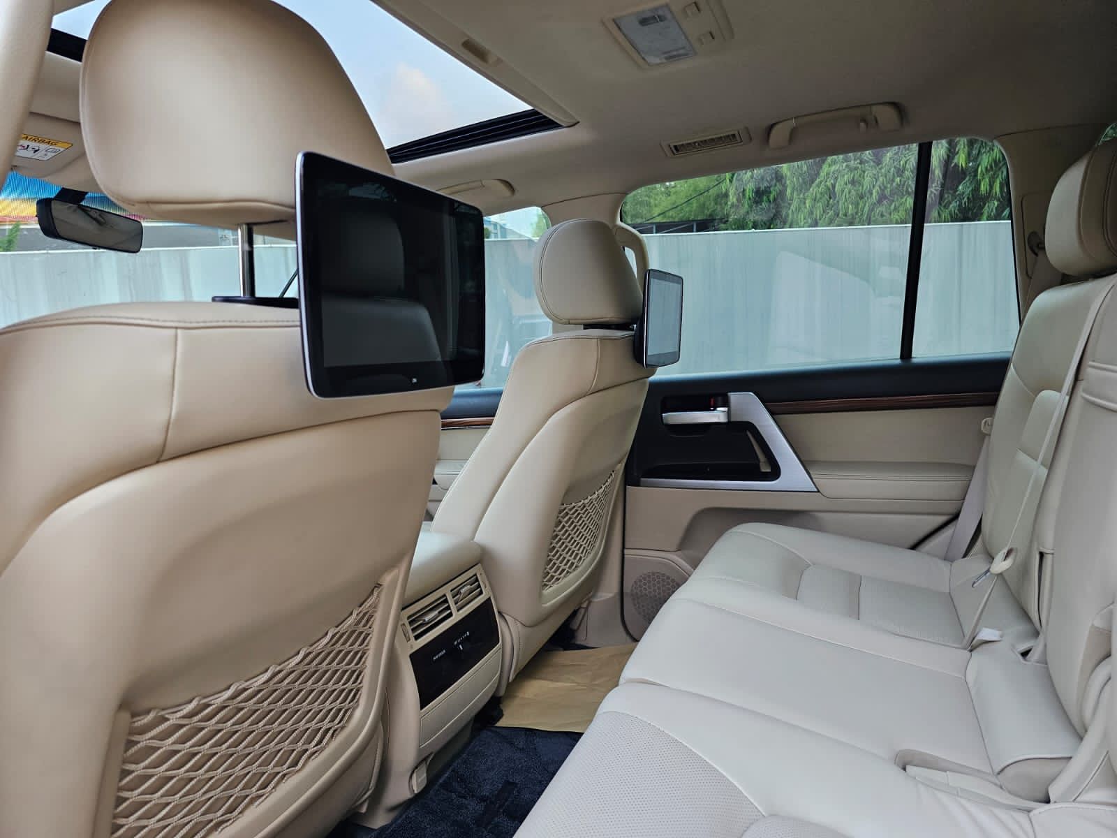 2015 Toyota Land Cruiser VX Grade 2015 Toyota Land Cruiser VX Grade