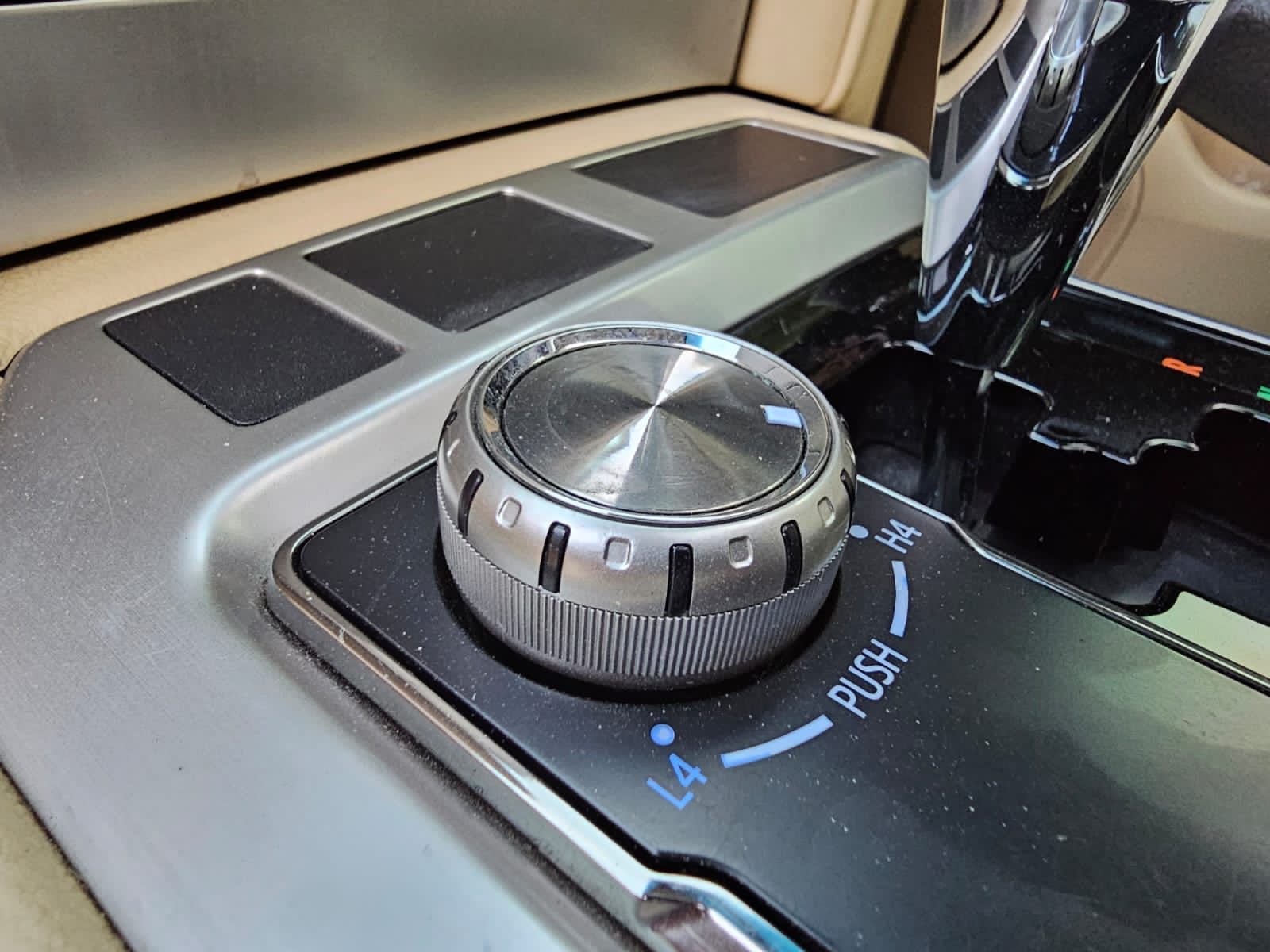 2015 Toyota Land Cruiser VX Grade 2015 Toyota Land Cruiser VX Grade