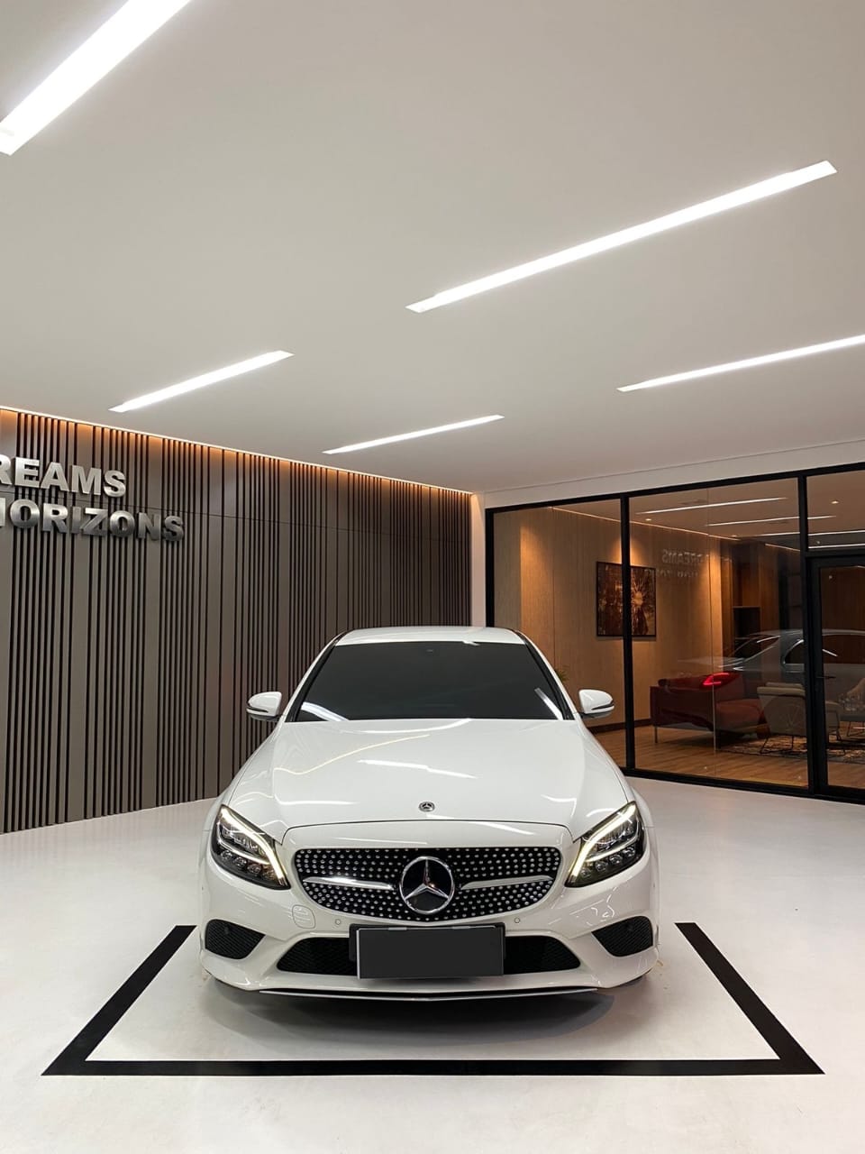 Second Hand 2019 Mercedes Benz C-Class Sedan C 200 Second Hand 2019 Mercedes Benz C-Class Sedan C 200