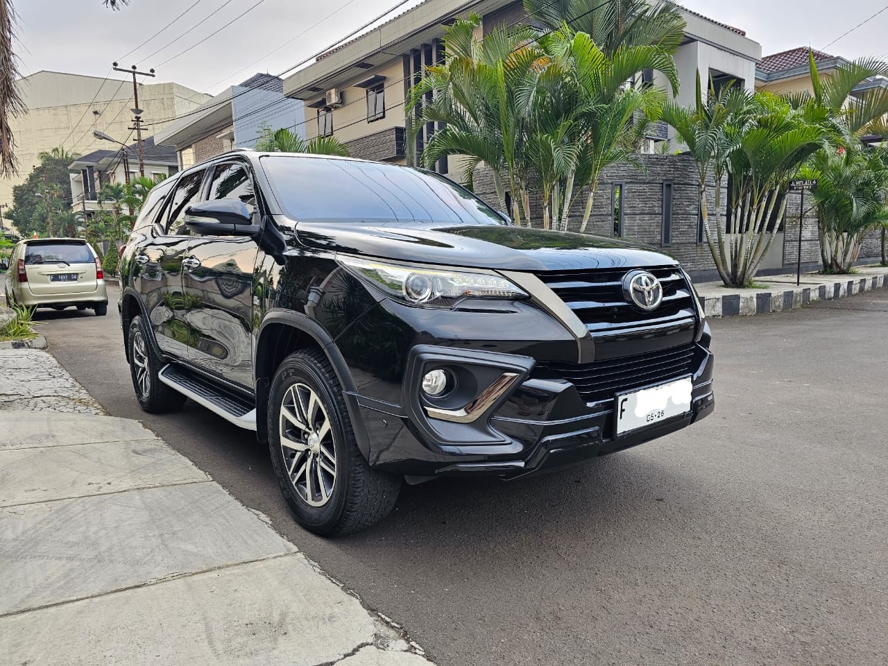 Second Hand 2016 Toyota Fortuner Second Hand 2016 Toyota Fortuner