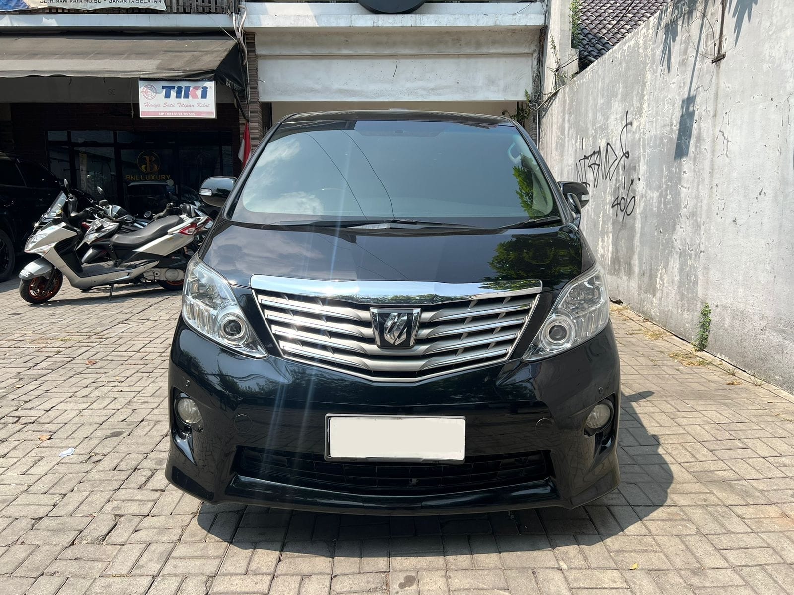 2011 Toyota Alphard  SC 2.4 AT 2011 Toyota Alphard  SC 2.4 AT