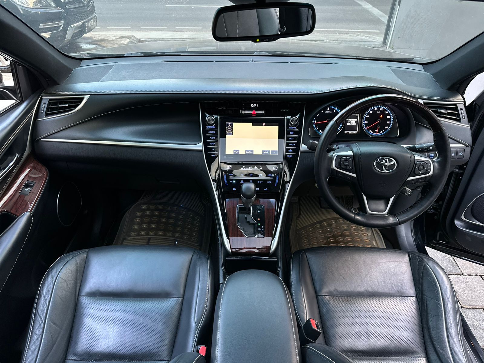 2015 Toyota Harrier 2.0 GS PREMIUM SOUND 2015 Toyota Harrier 2.0 GS PREMIUM SOUND