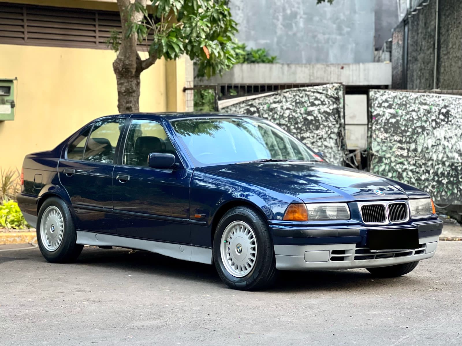 1993 BMW 3 Series Gran Turismo 318d 1993 BMW 3 Series Gran Turismo 318d