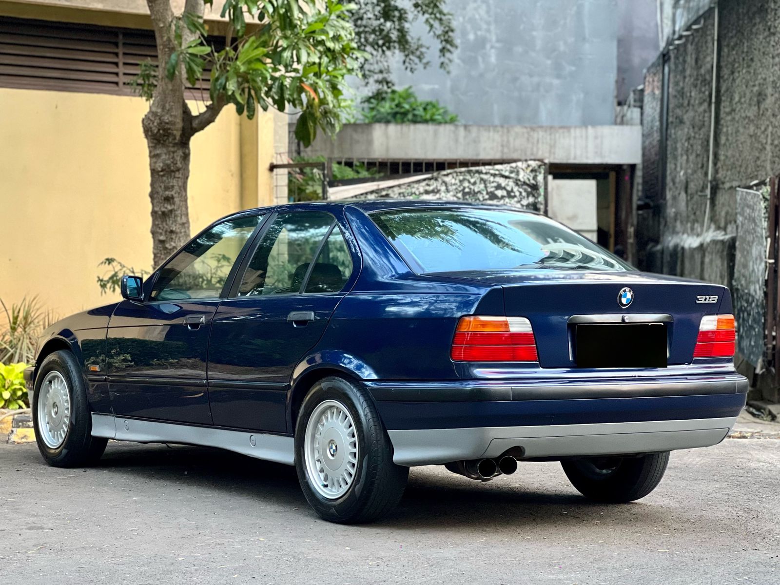 1993 BMW 3 Series Gran Turismo 318d 1993 BMW 3 Series Gran Turismo 318d