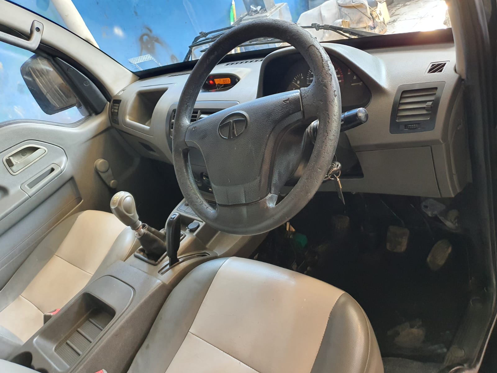 2015 Tata Super Ace 2015 Tata Super Ace