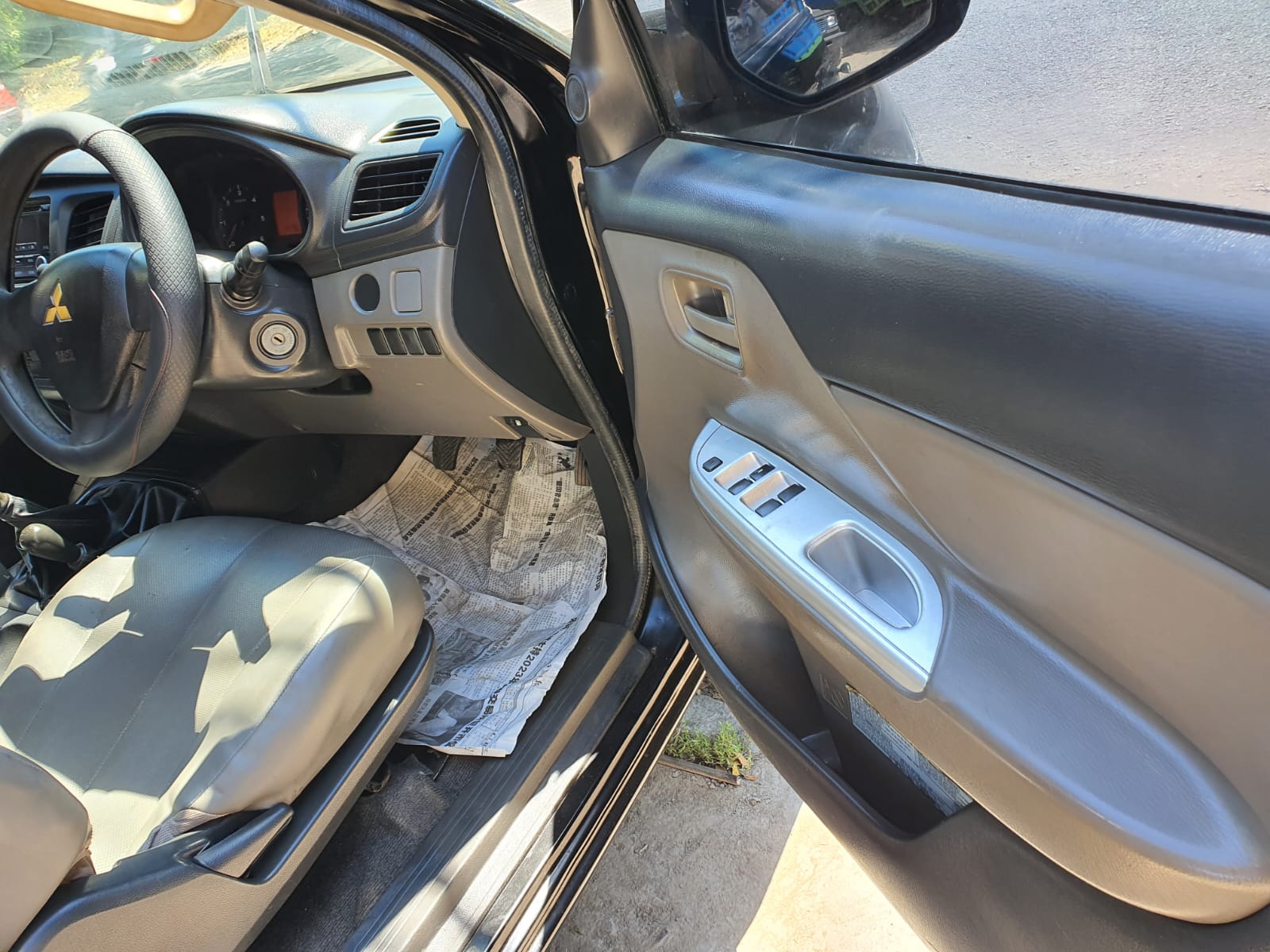 2017 Mitsubishi Strada Triton 2017 Mitsubishi Strada Triton