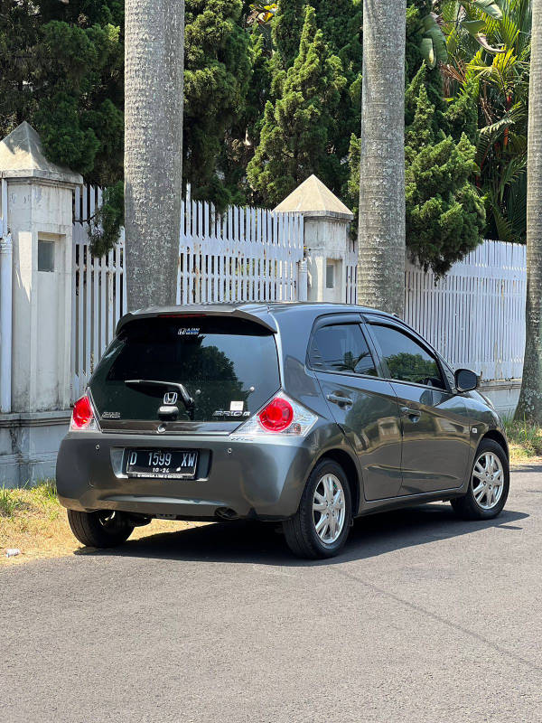 Beli mobil bekas